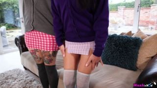 Dolly, Siren, un uniforme de primera.