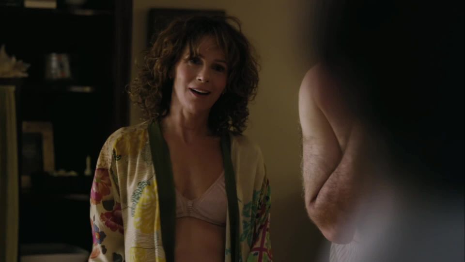 Jennifer Grey - Red Oaks s01e04-07 (2015) HD 1080p - [Celebrity porn]