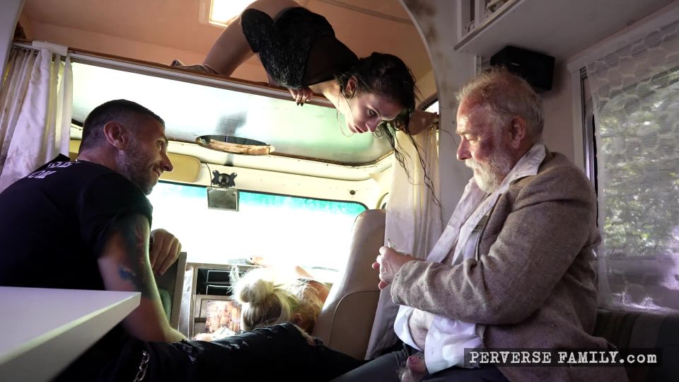 adulto video clip 34 Inocencio Servicio Comunitario Chica en bdsm porno porno anal adolescente leñador bdsm