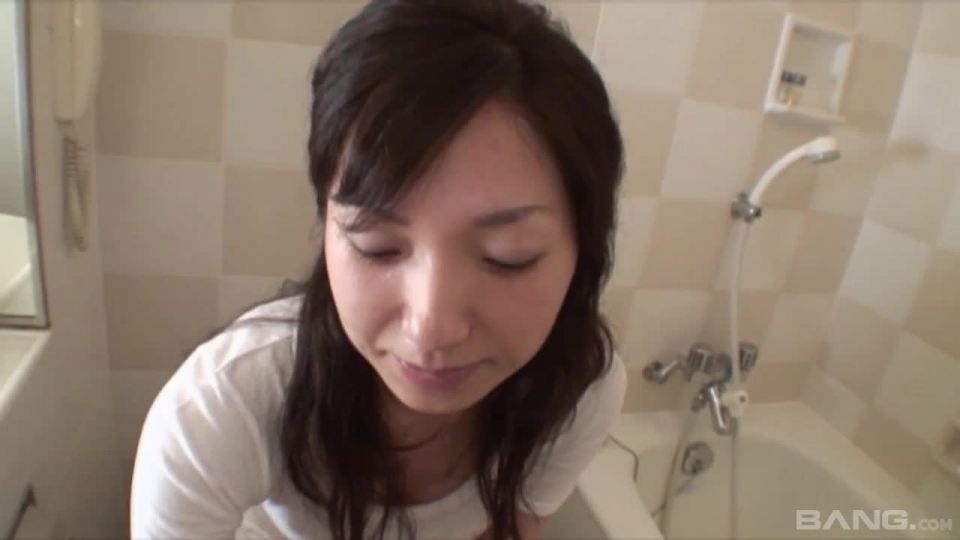 Airi Gives A Hard Sucking Blowjob To A Little Japanese Cock International!
