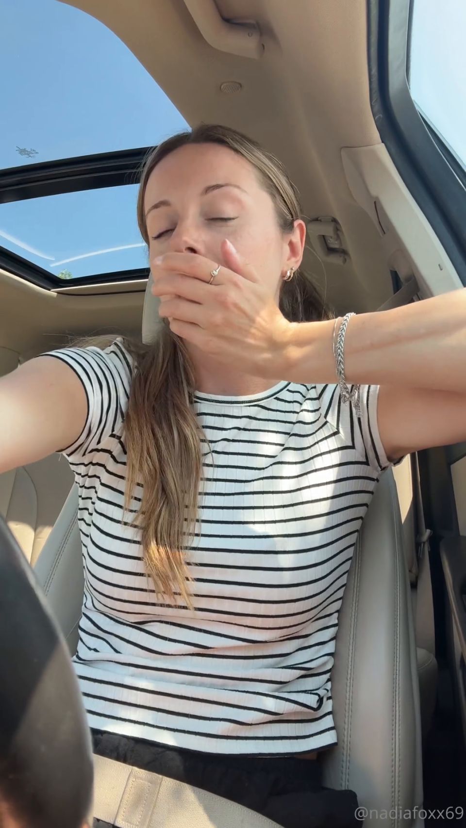 [K2S.CLUB] Nadia Foxx (nadiafoxx69) - Car Wash Lush Vid Part 2: 2 Orgasms In The Drive Thru - FullHD 1080P