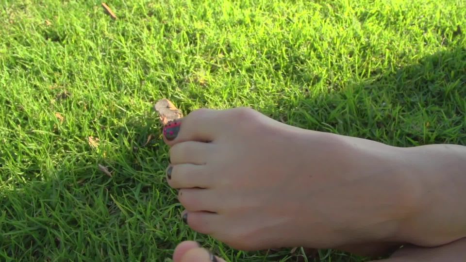 porn video 3 Renees Soles on a Warm California Day - footlicking - lesbian girls dixieland fetish