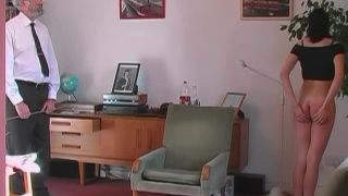 gratis video porno 38 – Nikki Flynn – Un mocoso americano En Londres, pies fetichista esclavo en fetiche porno