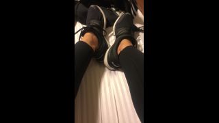 online xxx clip 7 celebrity foot fetish missroxanarae 11-05-2018 Sweaty gym feet, feet on feet porn