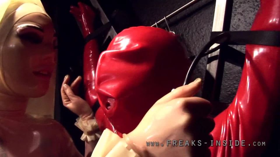 2012-07-30 red rubberboobs #2