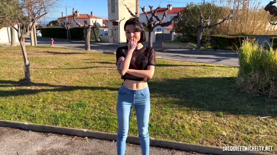 Crystal Soigne Sa Frustration Anale... - FullHD1080p