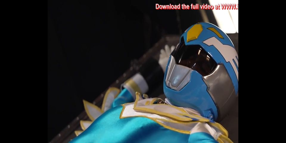 [SuperMisses.com] SPSC-42 Nakadashi Mask Wing Ranger, Blue Wing -Torn Feather-010