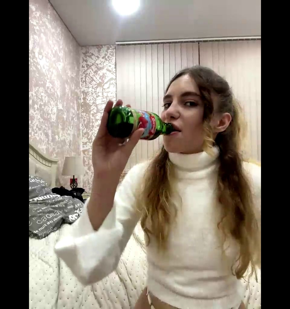 Seducción estrellada y cielo: Escena de noche apasionada