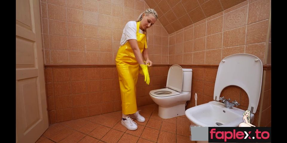 Toilet Cleaning Lady Rubber Gloves 4K Diane Chrystall Adult Clip November 2022
