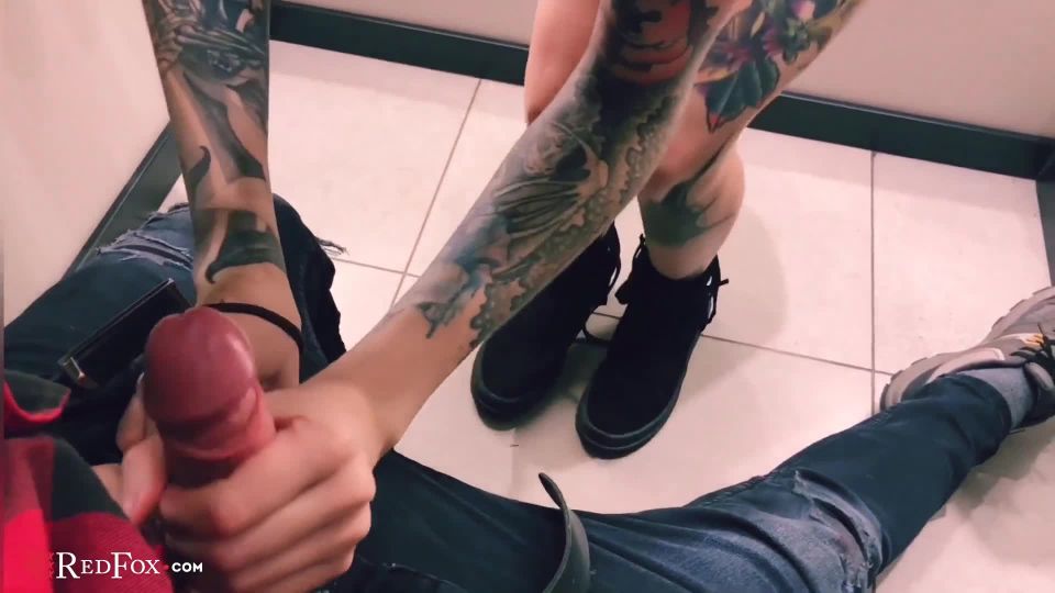 Porn online RedFox XXX - Babe Suck Cock Lover In The Shop Cum In Mouth