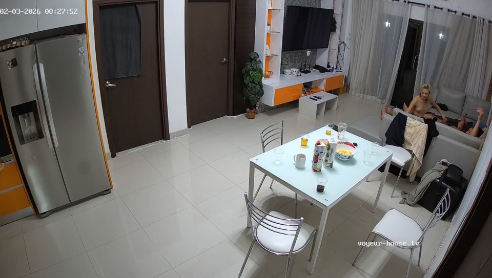 Rosy soplando Radu mientras se burla Toralf y Vergne, 2026-02-02 Cam 3 - HD 720P