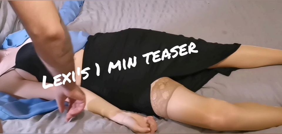 M@nyV1ds - Lexi Snow - Foot Fetish Teaser