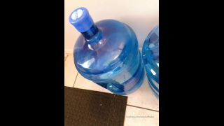 BrandiMae - sexybuffbabe () Sexybuffbabe - q me these gallon jugs are multi purposehow many do i have to last me or so days 24-03-2020