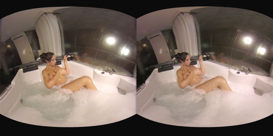 free adult clip 2 Hot Bath - [VirtualRealPorn] (UltraHD 2K 1500p), smoking fetish girls on virtual reality 