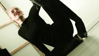 online xxx video 22 vintage fetiche porno Diosa Celine – Zombie Jerkaholic, instrucciones de pajar en pov