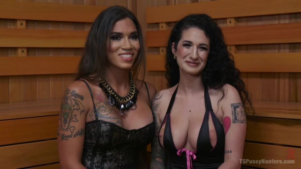 Sauna Perverts: Tori es and Arabelle Raphael January Down...