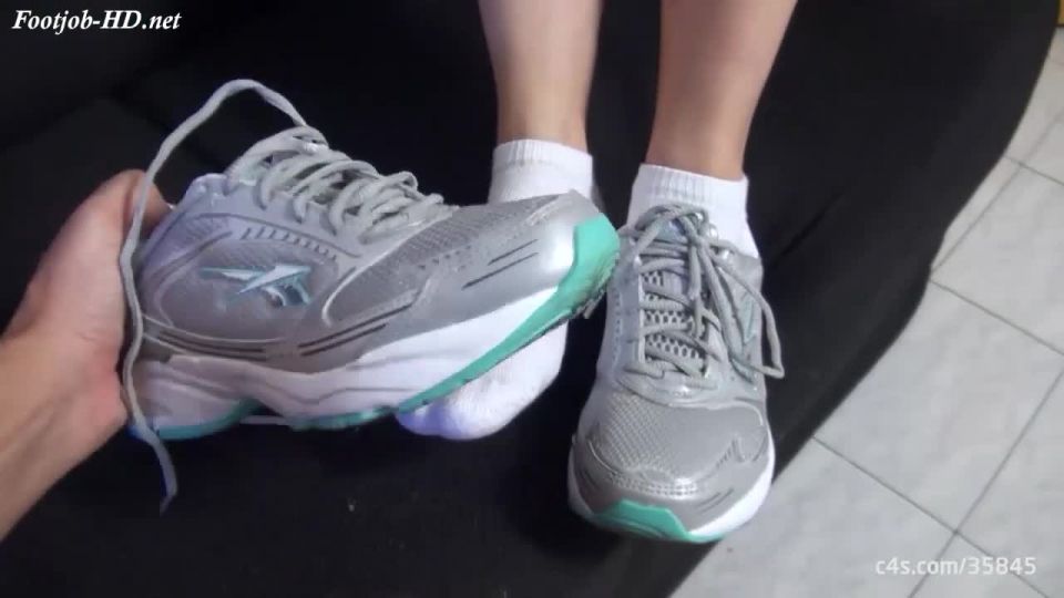 xxx video 34 Remove my sweaty tennis from the gym and get a footjob! – SECRET FOOTJOBS on fetish porn feet fetish live