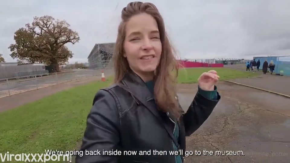 Hermione Potter toma un desorden facial después de una intensa acción oral en video Hermione Potter Youtube