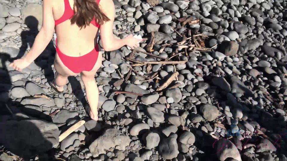 You&#039;re out with Megan and she can&#039;t stop getting off!!!
