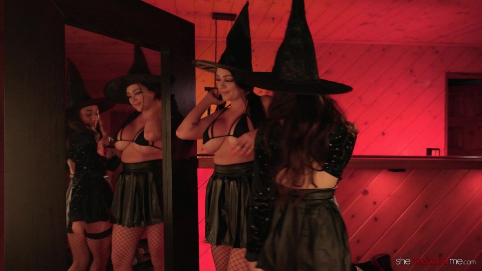 The Halloween Party - FullHD1080p