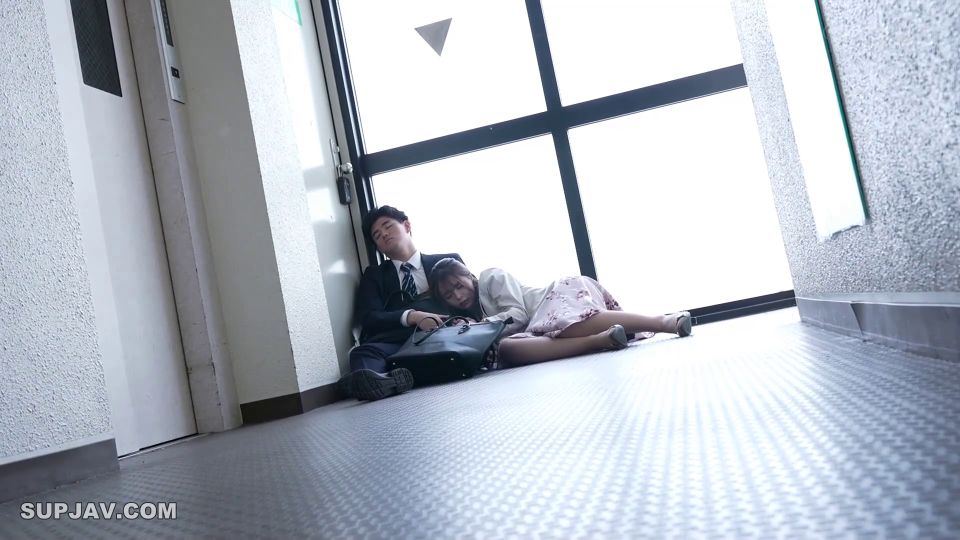 ReducingMosaic START-295 毎週土曜日、必ず俺の家の目の前で潰れている迷惑カップル。泥●中の彼氏の目を盗みだらしない彼女を1ヵ月かけて【オートマイキ（全自動絶頂）】するまで開発した。小倉由菜