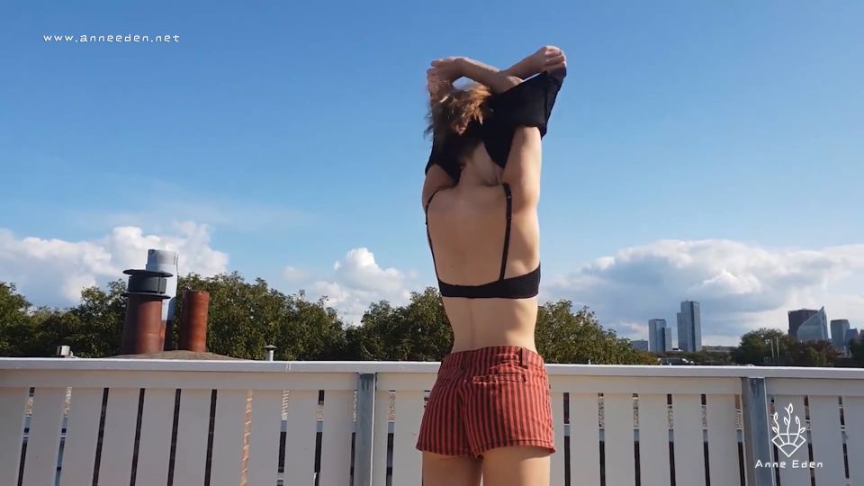 Shy Girl Fuck On Rooftop And Getting Caught