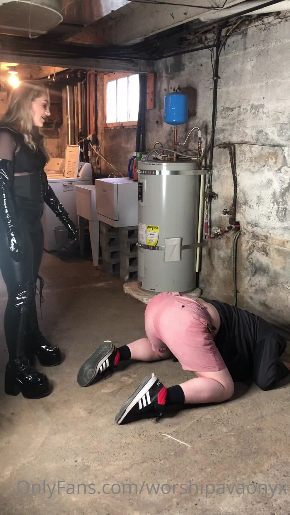 Iworshipavaonyx May 30 2021 Ball Busting And Wedgie On A Fresh Slave I Love The Way It Squirms Peggypushover 1080P - Iworshipavaonyx