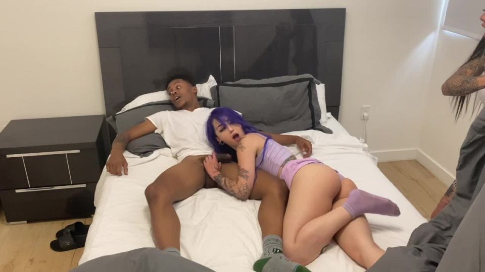 Valerica Steele Cheating BF Gets Lucky w Paisley and Lil D - Threesome