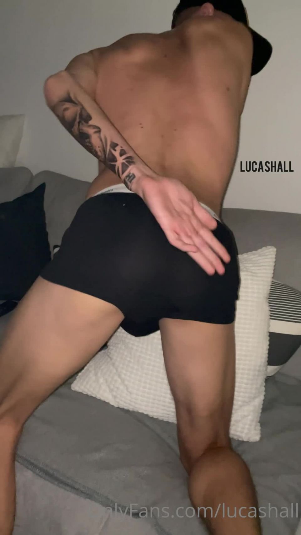 Lucas Hall () Lucashall - full length cum vid see me undressing showing my tight hole touching my body 28-08-2021