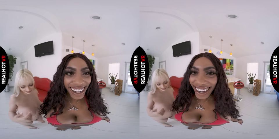 Hot Interracial Stepdaughters Seduce Dad - Smartphone VR