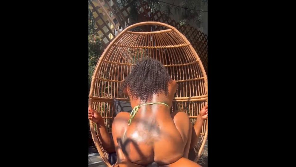 Sabroso mamada de TheMansEater ella lo engulló duro