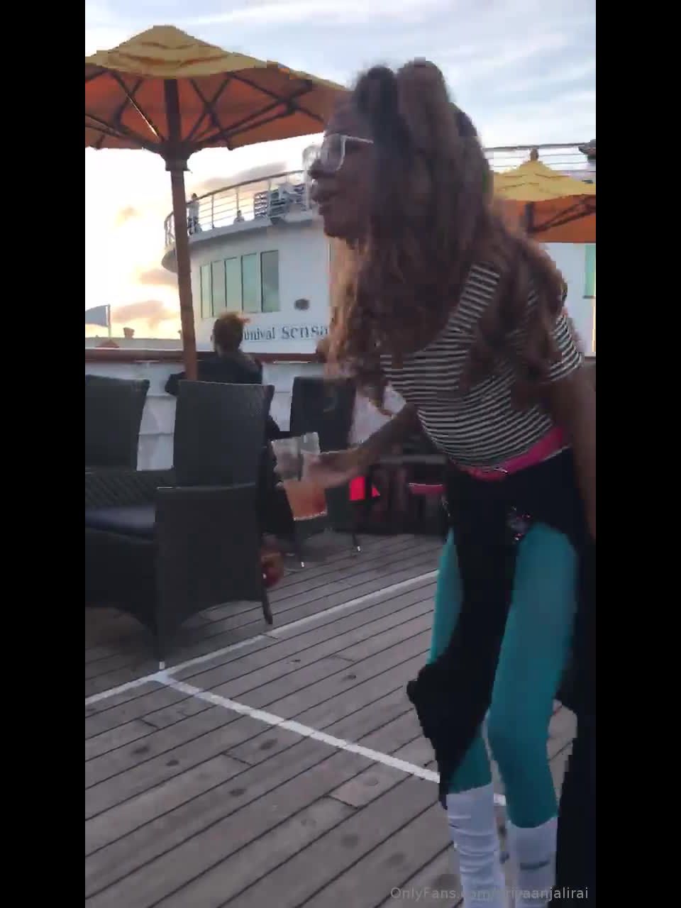 Priyaanjalirai - more crazy dancing videos 23-11-2019