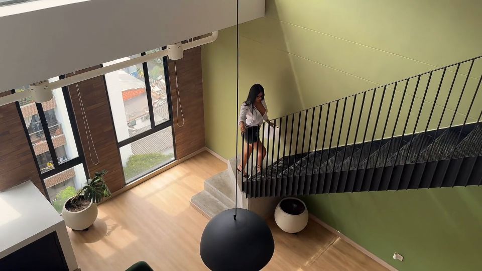 [K2S.CLUB] Marianna Arroyo - Hermosa agente inmobiliaria de piernas no podía contenerse y se deja follar por cliente VIP - FullHD 1080P