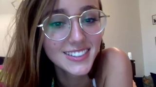 Chaturbate – Christinasage1996 – Sexy Dancing!!!