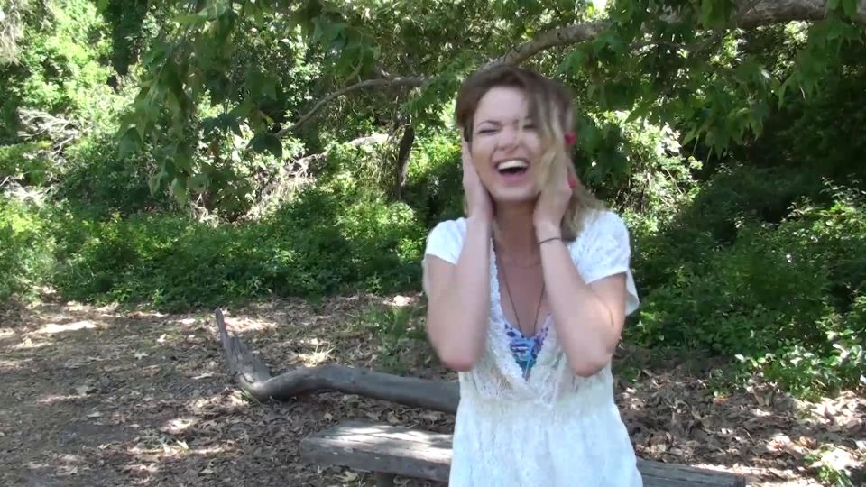 Manyvids Manyvids Custom Fetish - Amber Blow Pops in the Park - Park