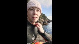 UKCuteGirl () Ukcutegirl - absolutely gorgeous swim today had to show off my wetsuit to you guys could have foo 06-02-2021