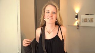 Emily ASMR - 14 February 2025 - romantic valentines day in with your girlfriend  ASMR Emily ASMR 