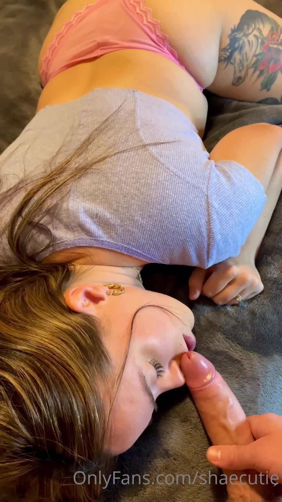 Shae Cutie Shaecutie - my step bro needs needs help cuming and i let him use my mouth if he lets me borrow his ca 03-01-2023