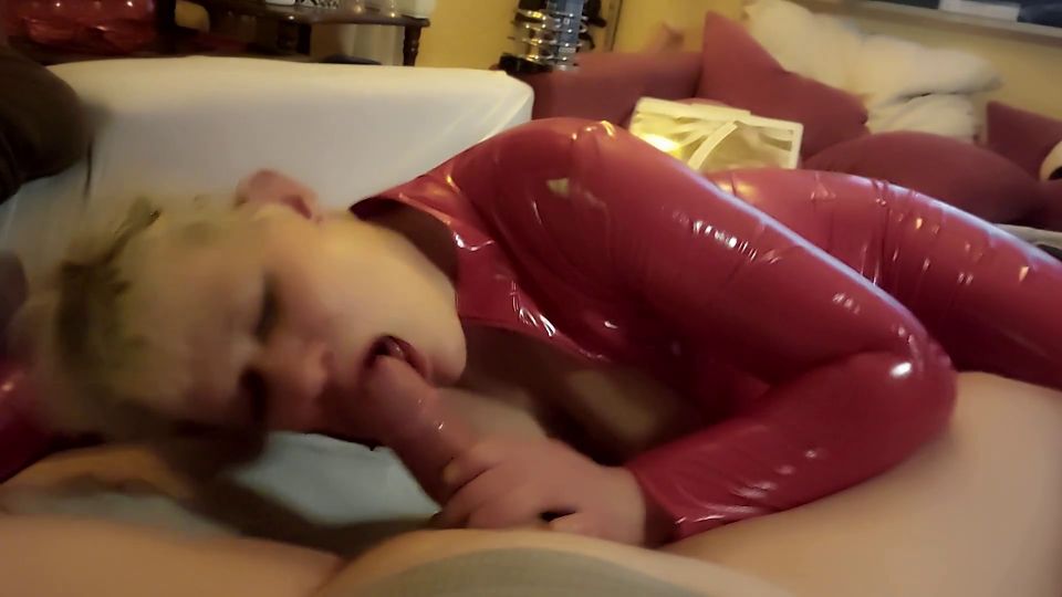 My Dirty Hobby: Sturmi666 - Latex - Blowjob zum Geburtstag - 2025