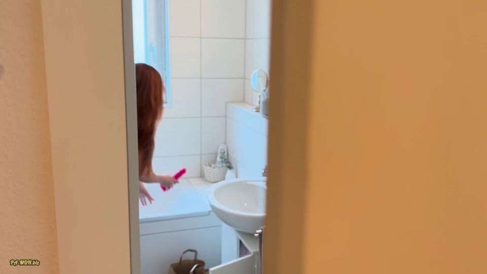 Alemán porno Mi sucio hobby - Lovin Lou - Sanitarbesuch mal anders - Juegos Amateur