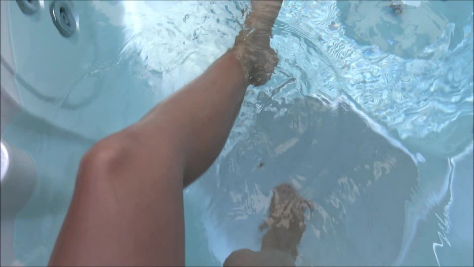 Brook Logan Pantyhose Fun In Hot Tub - Cock Tease