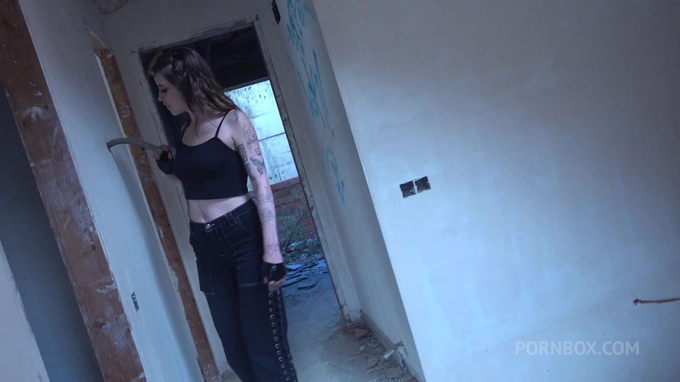 [Pornbox.com] Eden Ivy - Eden Does  Double Blow Job in an Abandoned building! (2021)