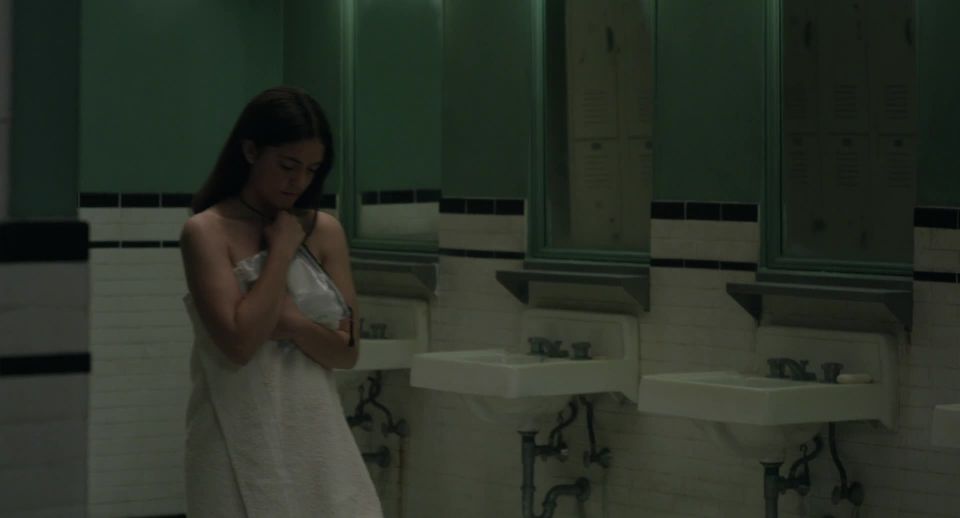 Maisie Williams, Anya Taylor-Joy - The New Mutants (2020) HD 1080p - [Celebrity porn]