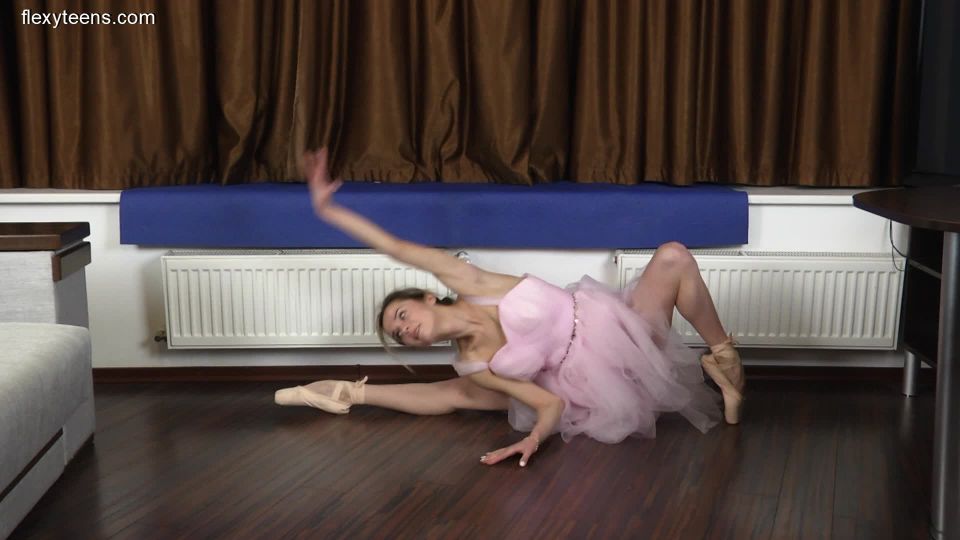 adult video 4 - Naked-Gymnast presents Agata Berezka,  on teen ,  on teen 