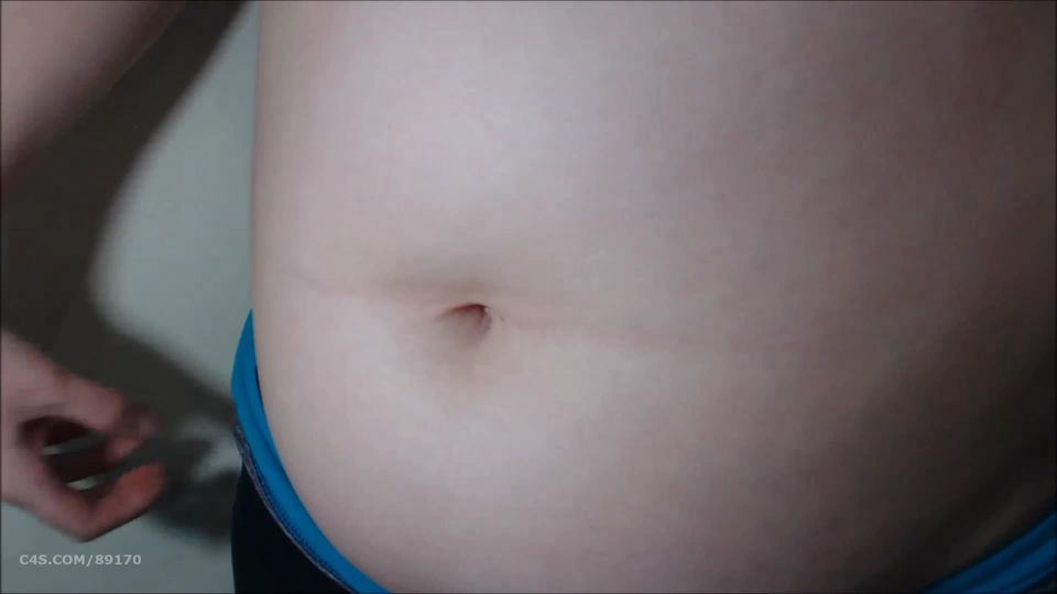 Booty4U Hooterz Waitress Belly Jiggling - Gaining Weight