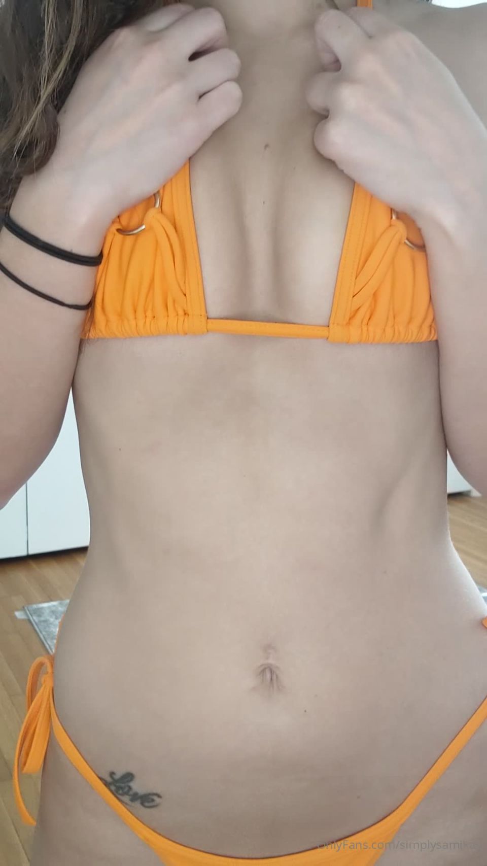 Onlyfans - Sami Kay - simplysamikay - simplysamikaySexy Orange Bikini - 15-04-2020