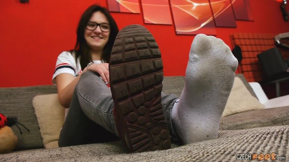 [Czechfeet] Adela S - Bare feet  Sniffing  Shoes  Socks - 07/22/2018