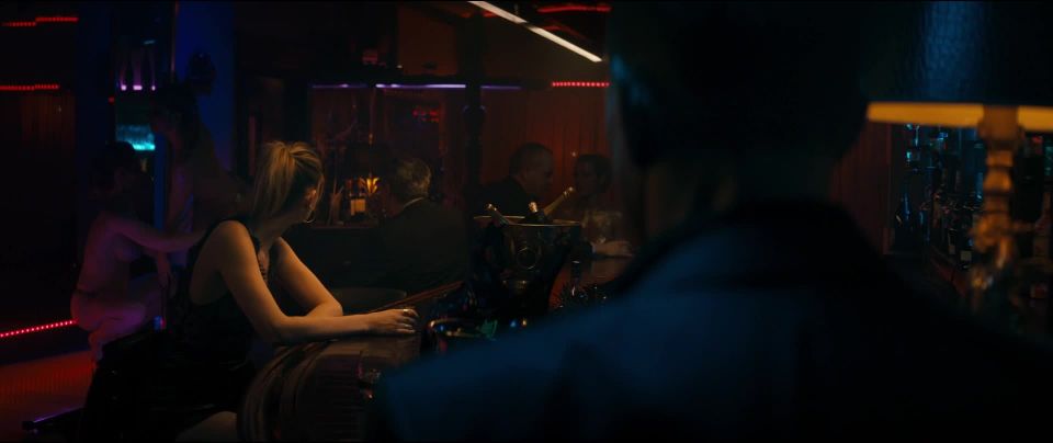 Kelly Van Hoorde - The Bouncer (2018) HD 1080p!!!