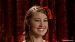 Video Maitresse Madeline Marlowe, Sofia Lauryn (Lesbian Virgin Soph...
