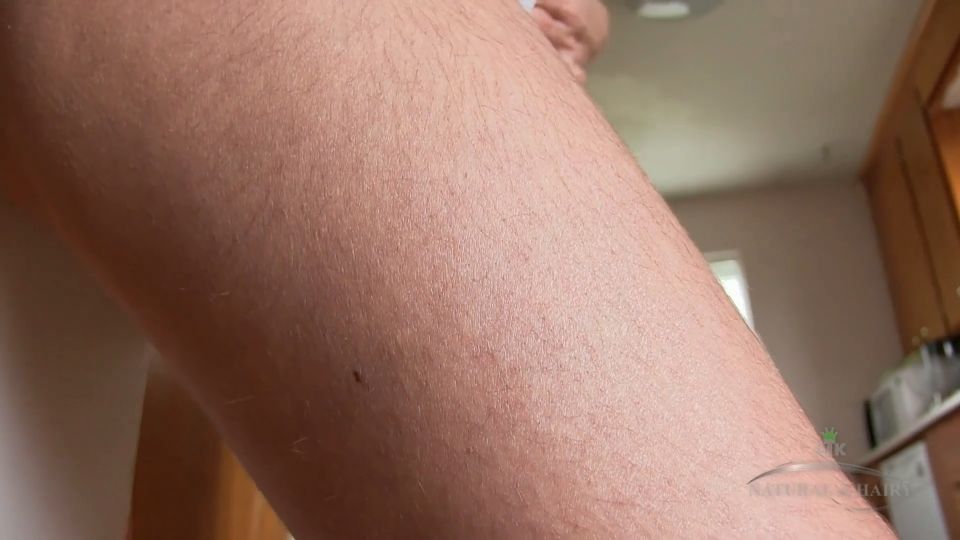 6298 Cuando Matina ve una cocina sucia que tiene que limpiarlo...